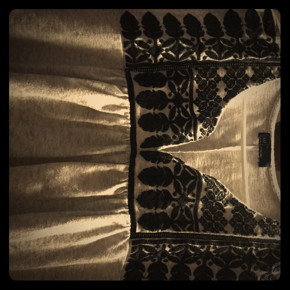 Knitted Gap Shirt